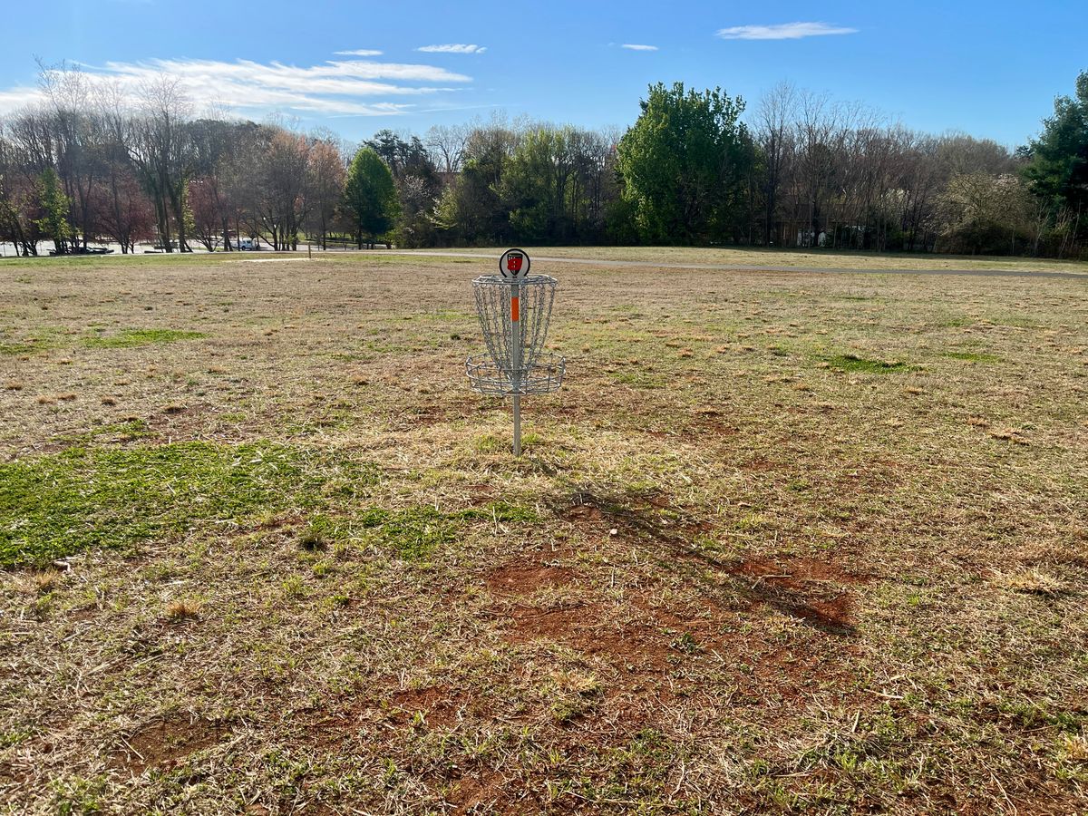 Hole 8 approach
