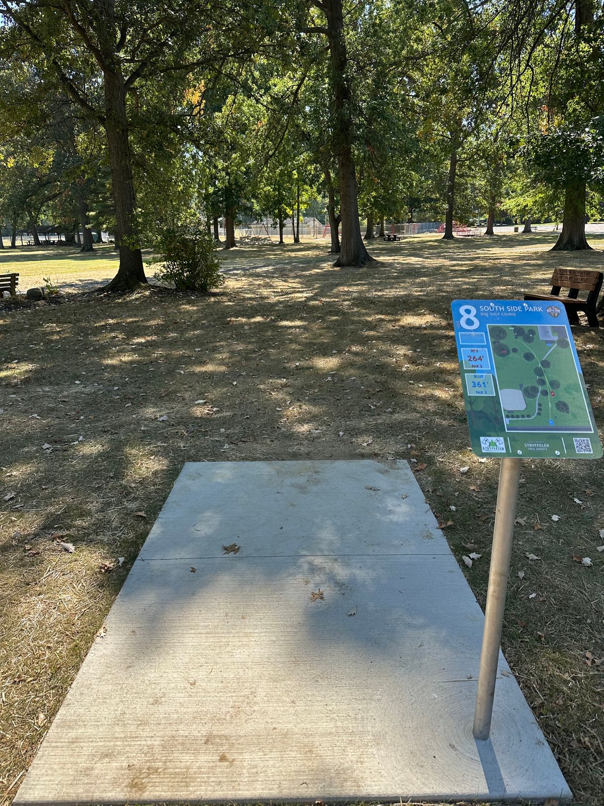 Hole 8 Red Tee (Short)