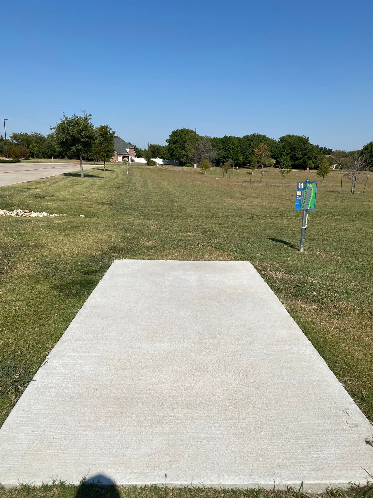 Hole 1 tee