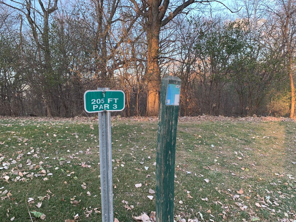 Hole 1 tee marker.