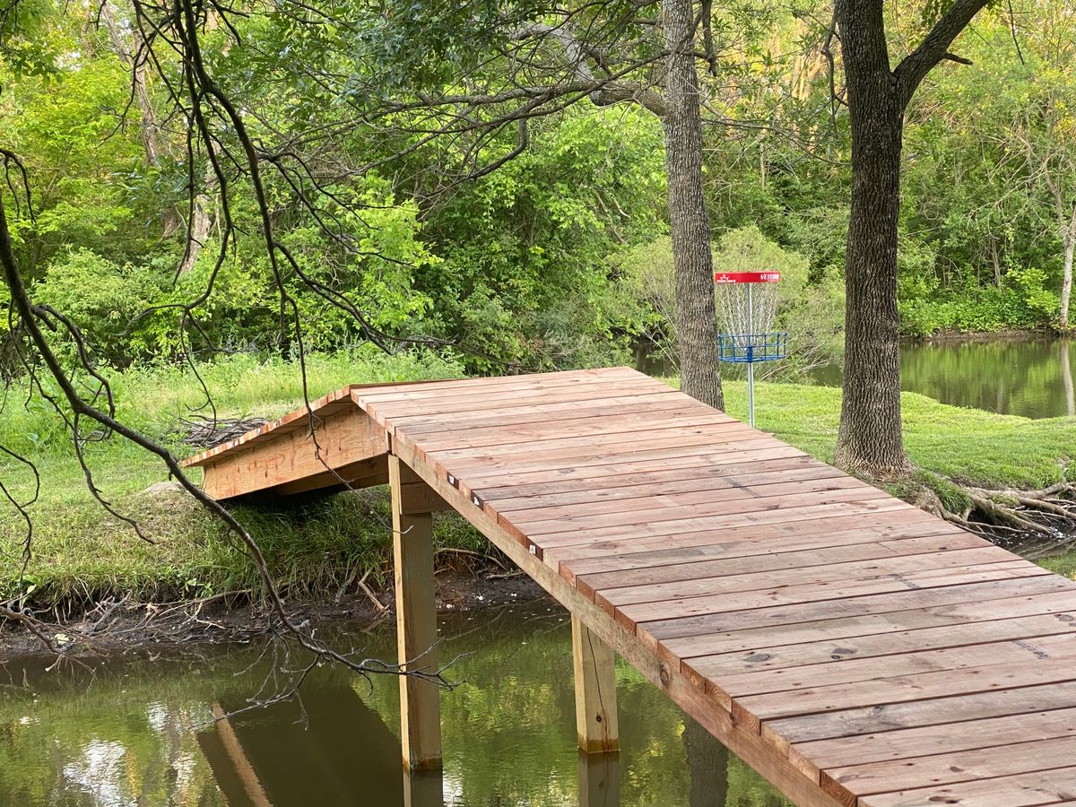 Hole #11 New bridge to island green