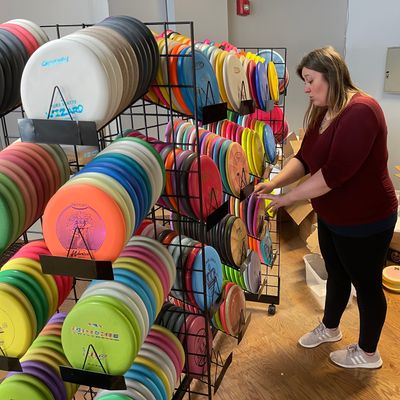 All putters and approach discs