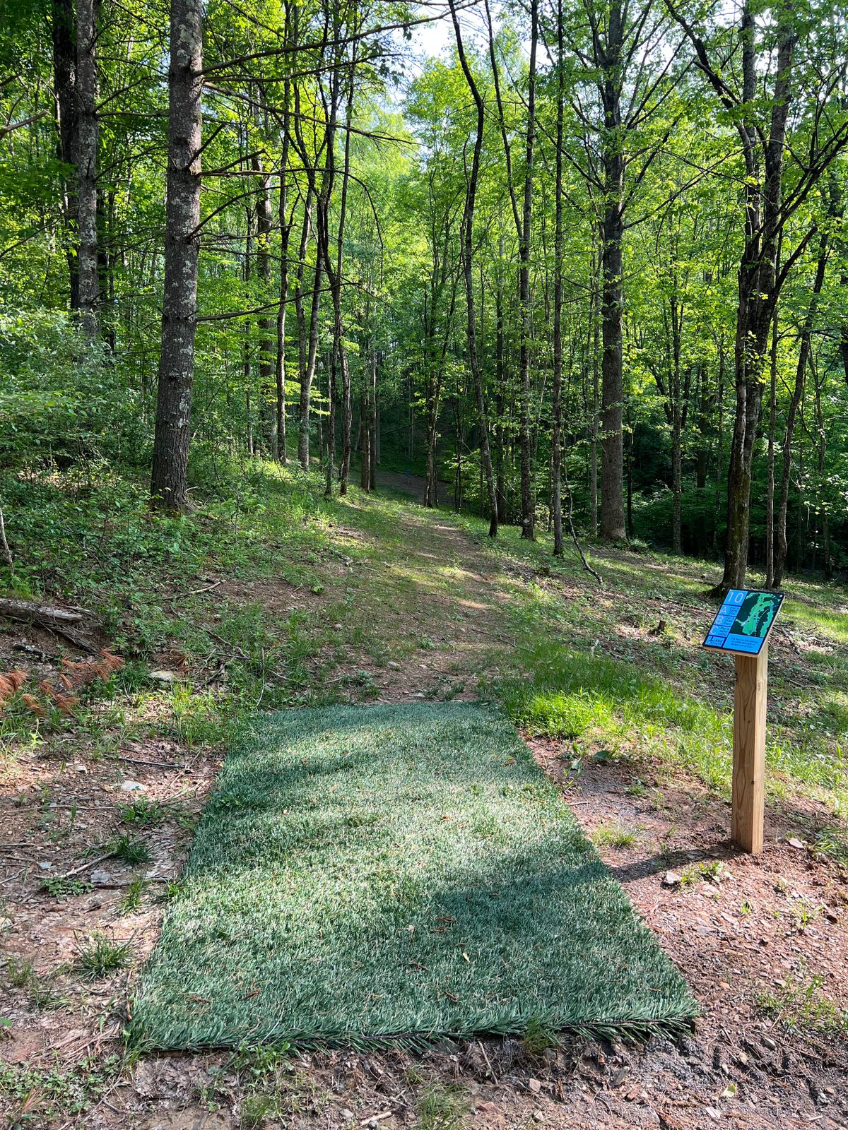 Hole 10 White Tee