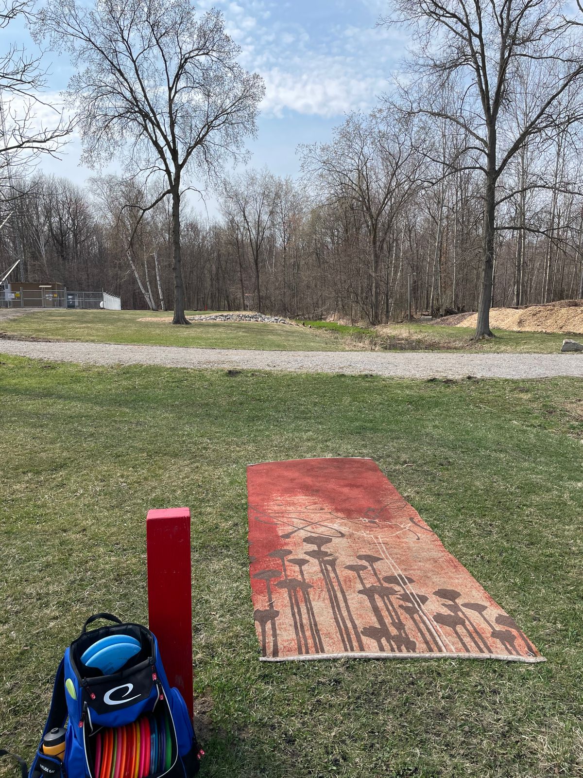 Hole 1 (Red)