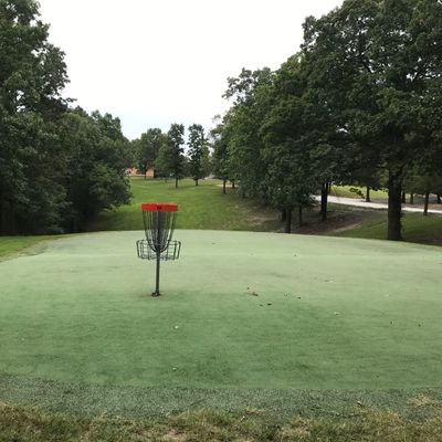 Beautiful finishing hole on this front 18. You can’t ask for a better disc golf experience!