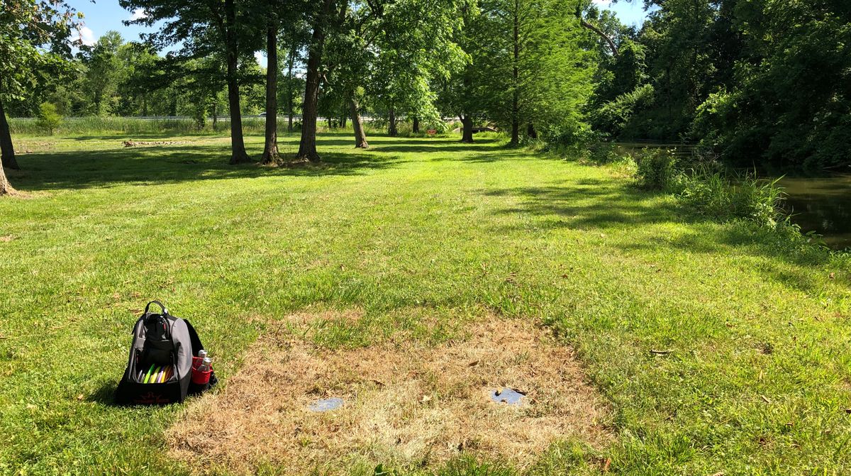 Hole 2 teeoff from blue tees