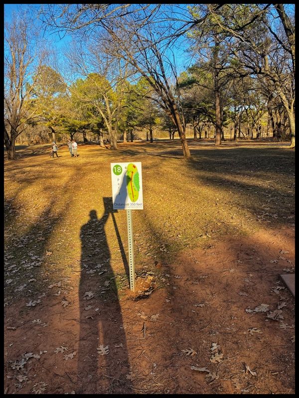 #18! Tee - throwing east bending right along creek