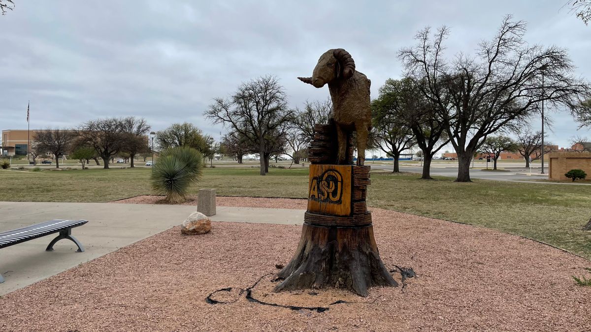 Hole 9