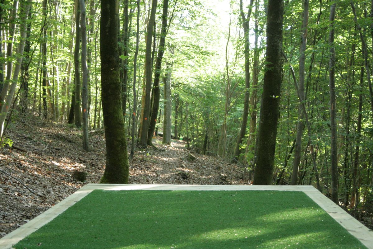 Hole 13 (”Asken”/”The Ash”) on Skogsbanan/Woodland course.