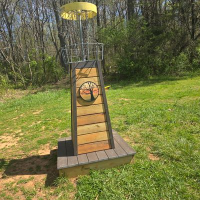 Hole 3 Basket