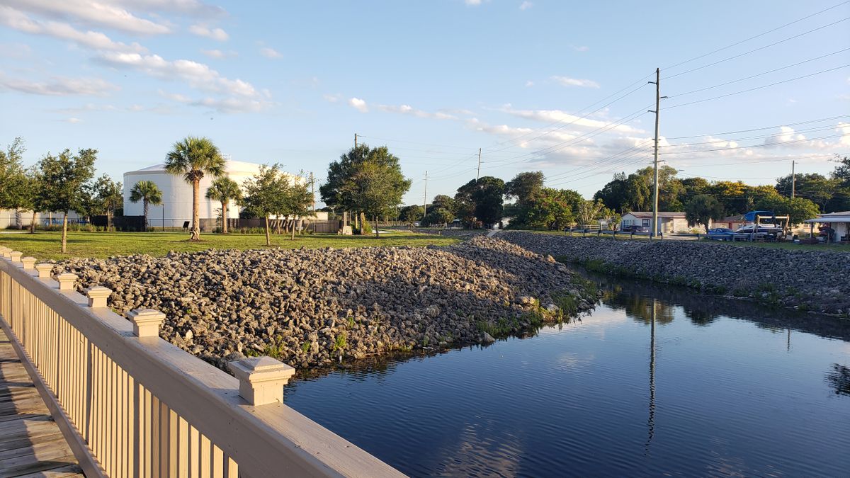 Hole 8 - view from bridge