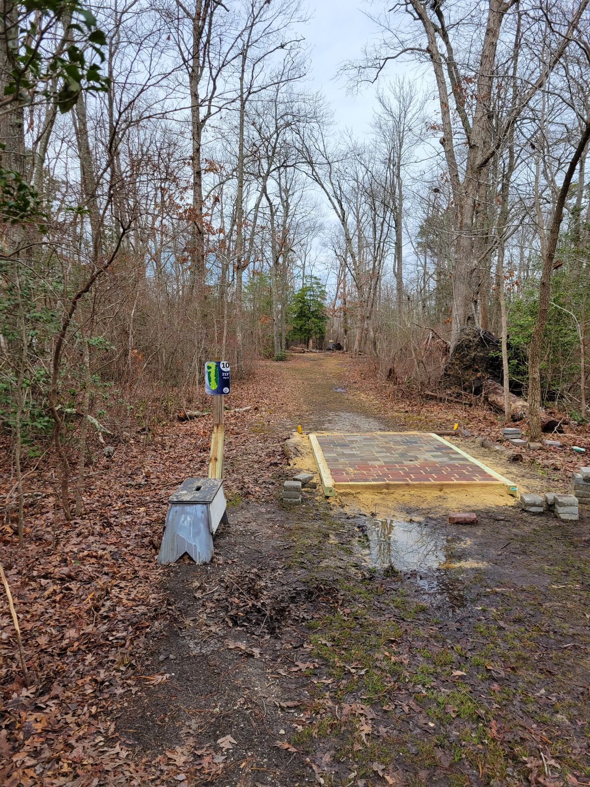 Hole#10 new tee pad