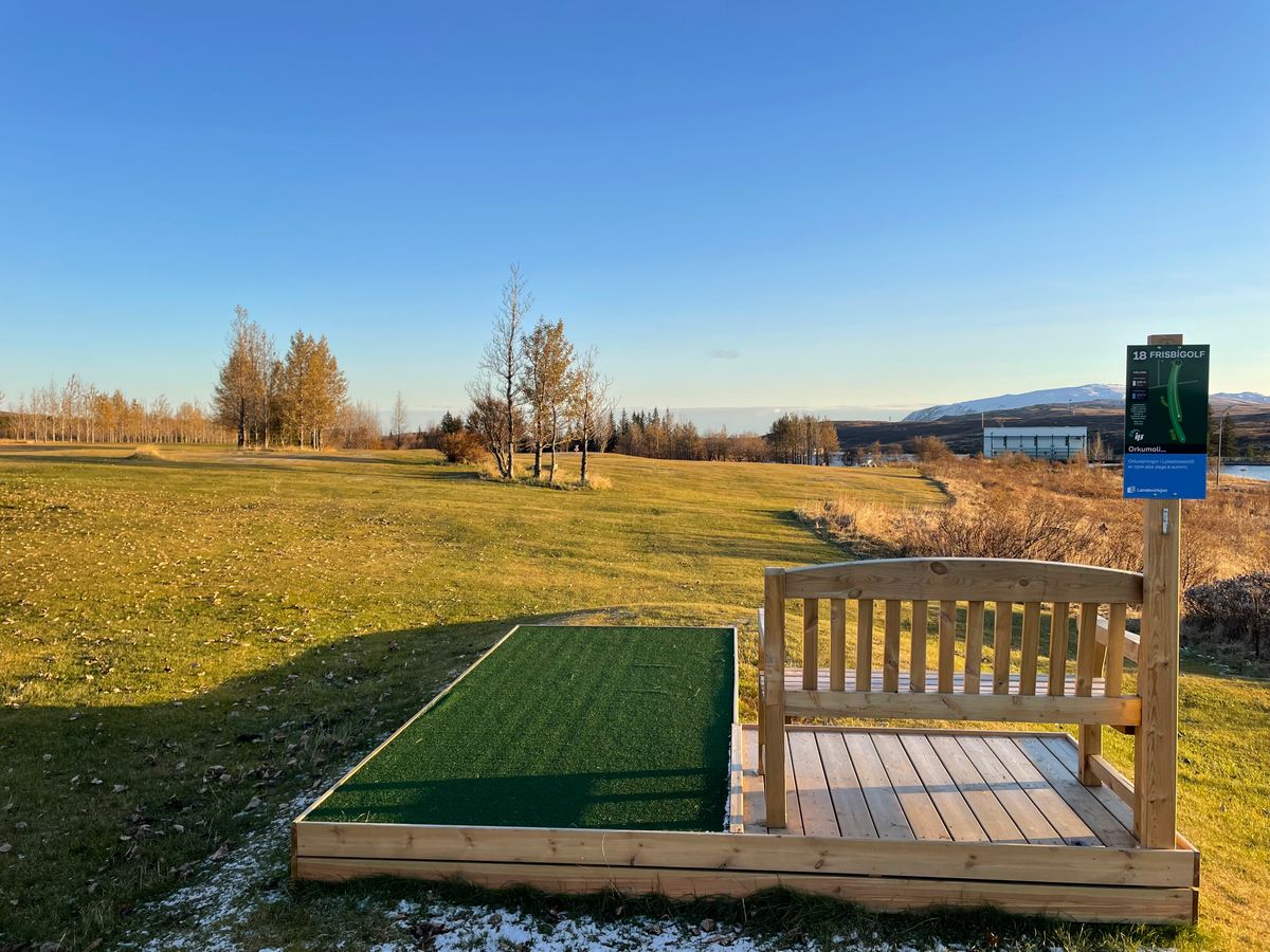 Hole 18 tee pad, blue tees, Ljosafoss, Iceland 🇮🇸