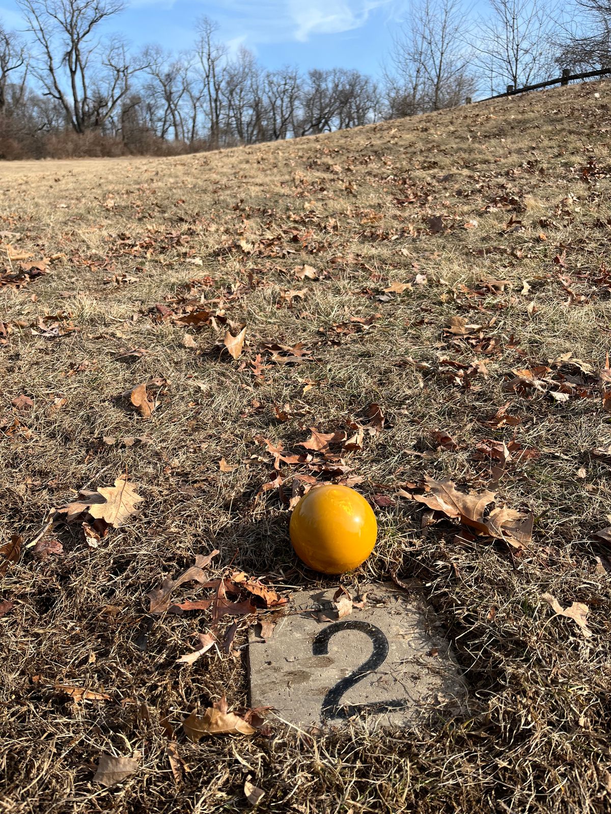 Tee for hole 2. All of the tees are well marked on the ground like this