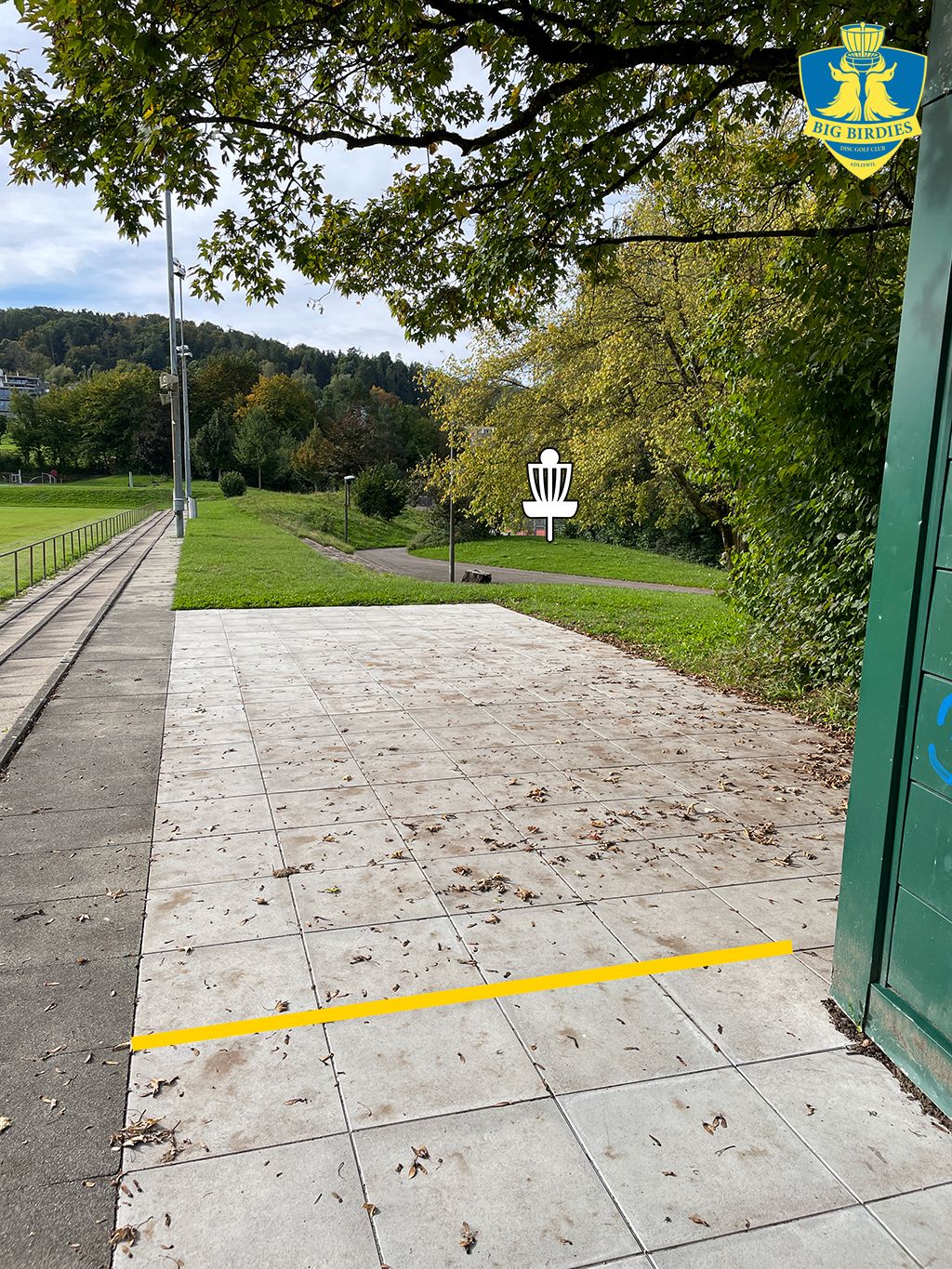 Placeholder tee signs are featured in the UDisc app to help you find teepad locations.