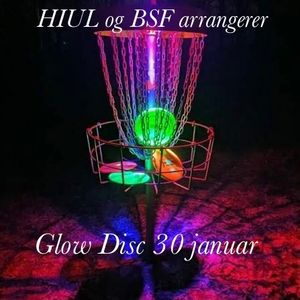 Fredag’s Glow Momoen